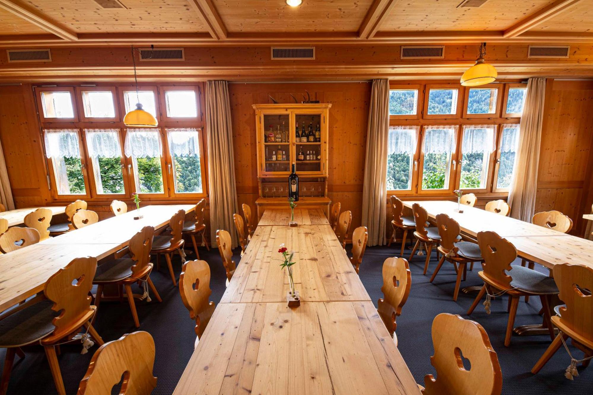 Gasthaus Roessli Versam Exterior photo