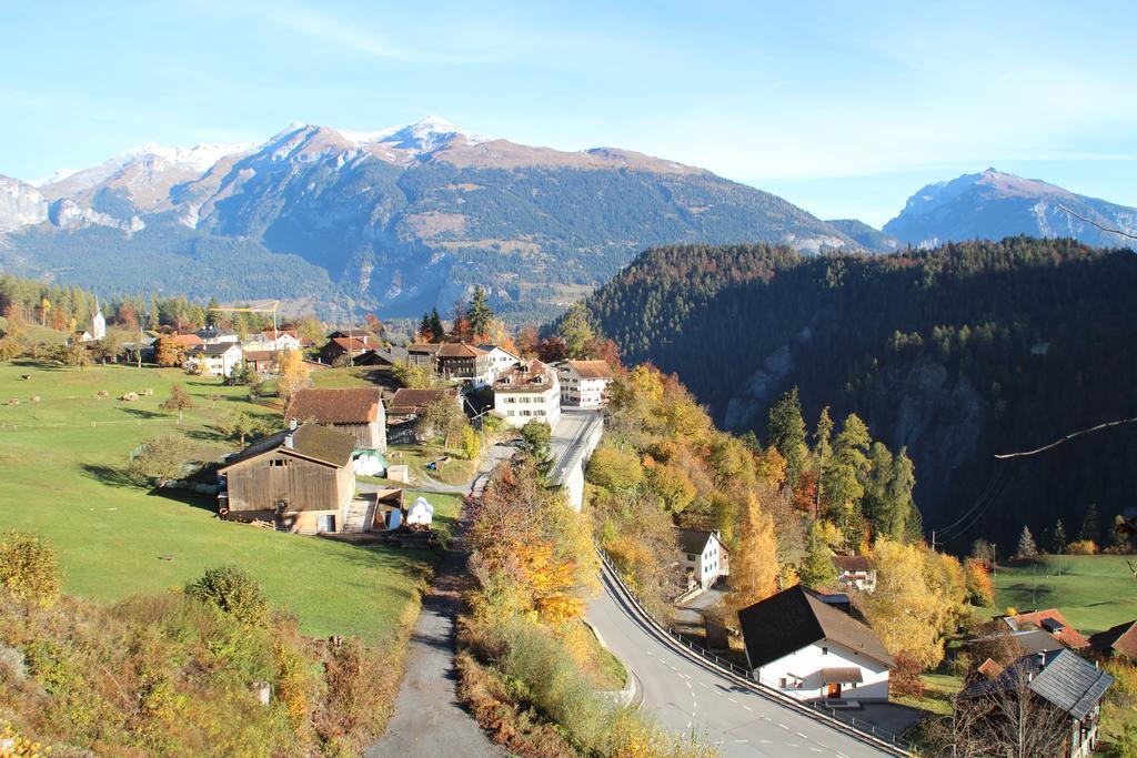 Gasthaus Roessli Versam Exterior photo